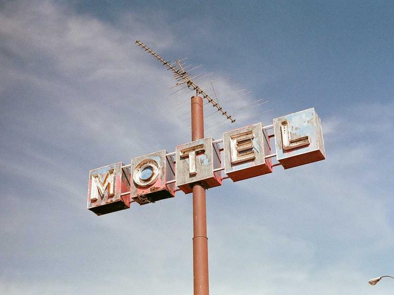 露营躺平<br>mdttiro.cn 山系野奢指南